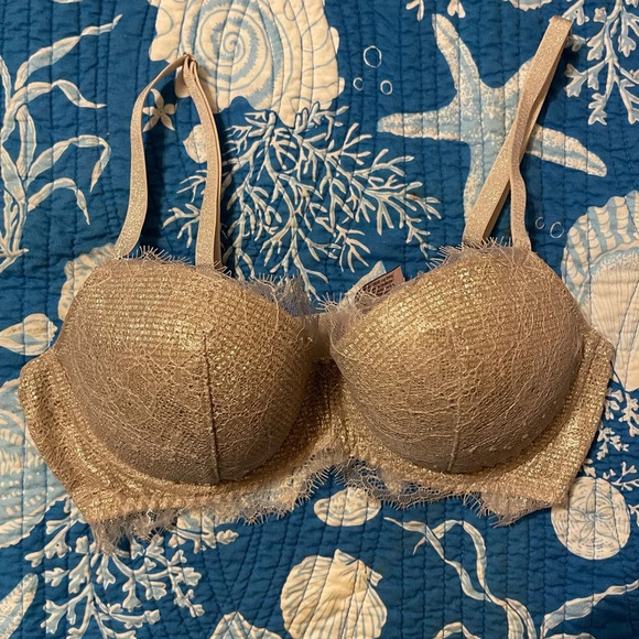 Victoria's Secret Other - Victoria’s Secret- Glittering Gold - 34C - Dream Angels lined Demi